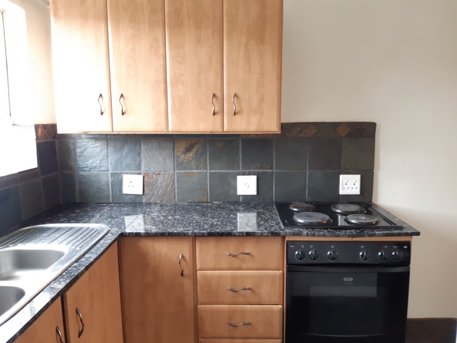 To Let 1 Bedroom Property for Rent in Dassie Rand North West